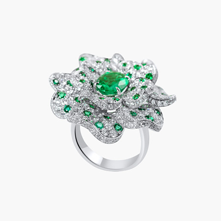 Emerald Flower Ring